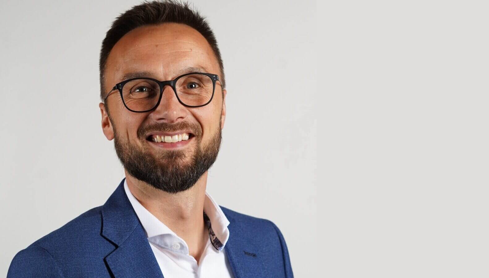 Paul Mutsaers AOG - MBA
