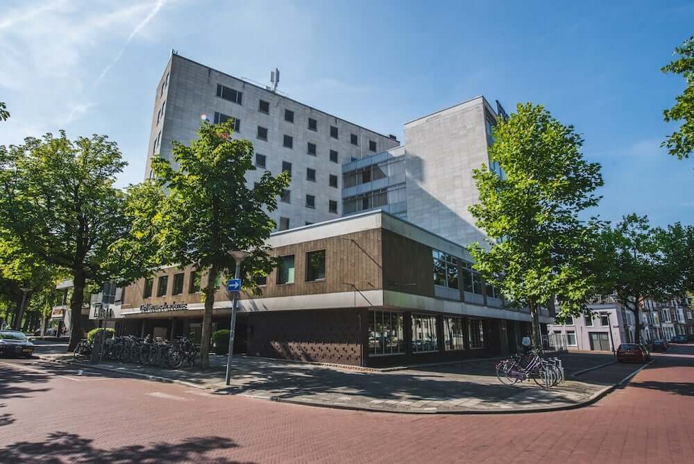 Flonk hotel Groningen AOG